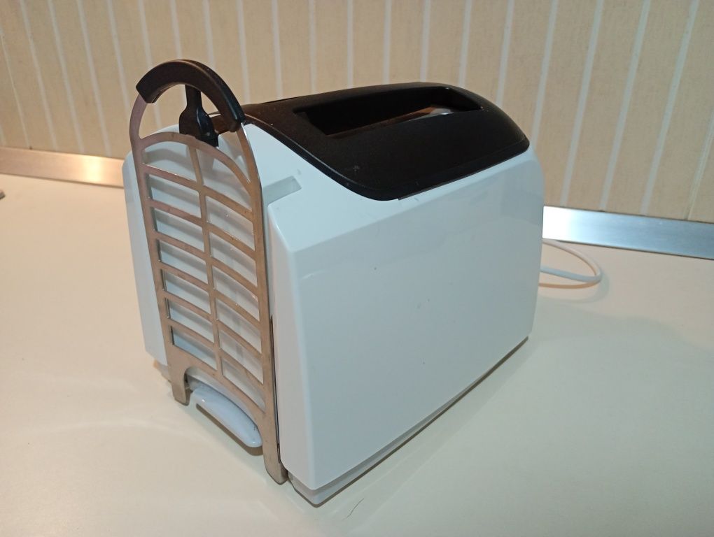 Prajitor paine Bosch cu suport mentinere cald - FD 8607, 950W