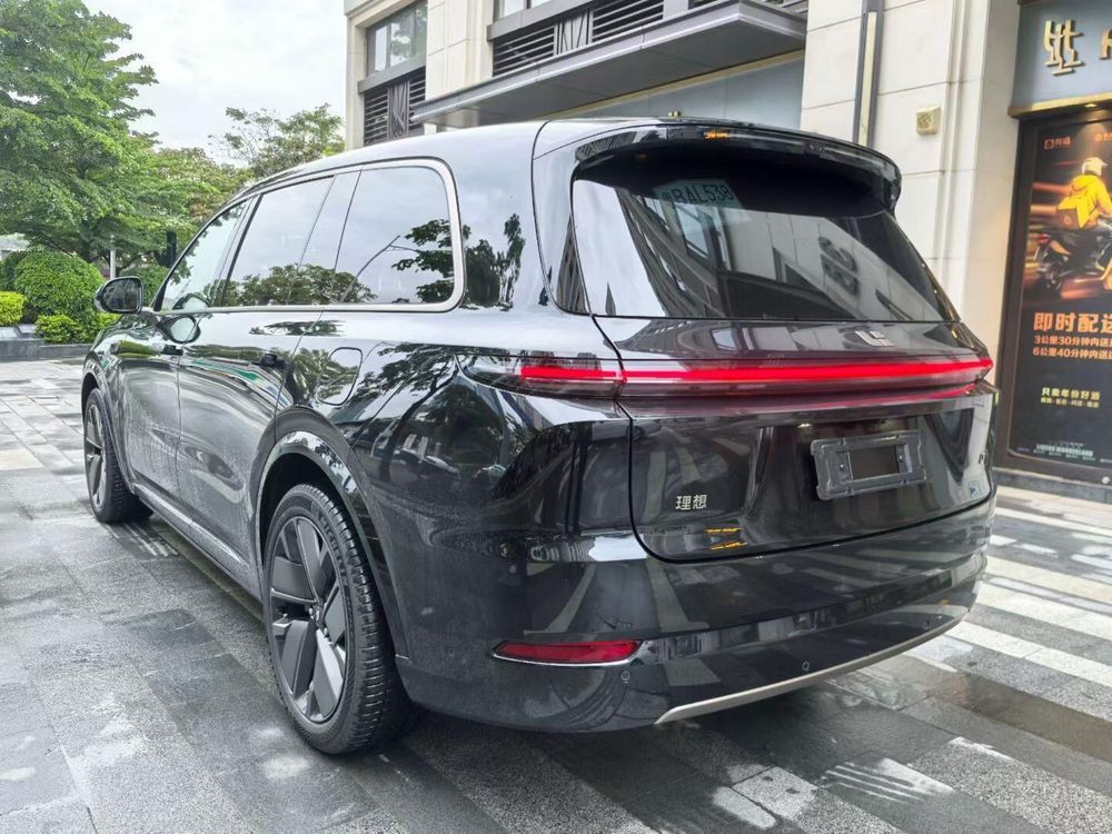Lixiang L9 Ultra 2024