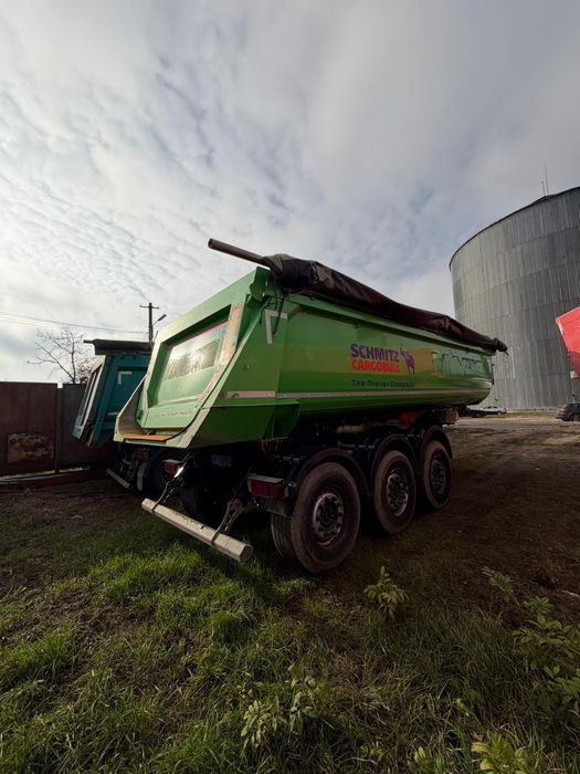 Vând  semiremorcă basculabila Schimtz