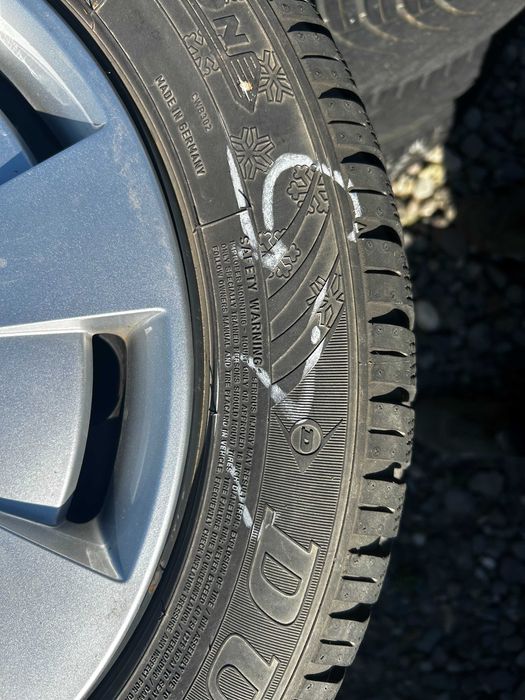 Anvelope iarna Dunlop 225 50 R17 + Optional Jante aliaj
