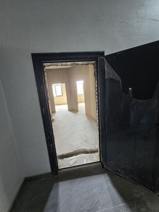 2 хонали гиштли квартира тезда сотилади