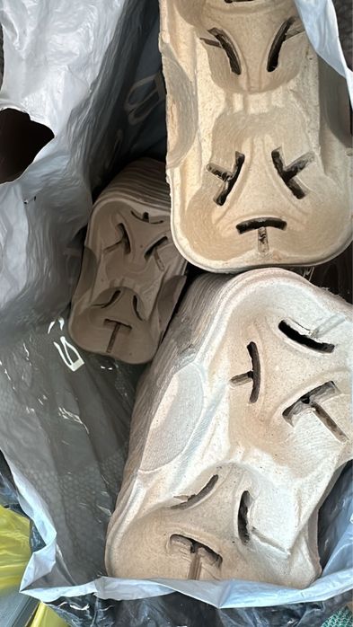 Держатели для стаканов срочно продам