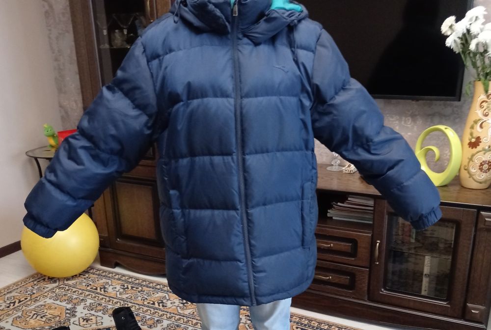 Продам новую зимнюю женскую куртку