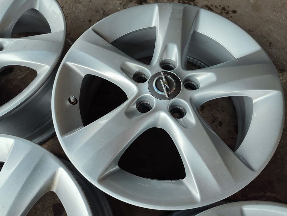 16" 5х110х65,1 оригинални алуминиеви джанти с датчици за Opel.