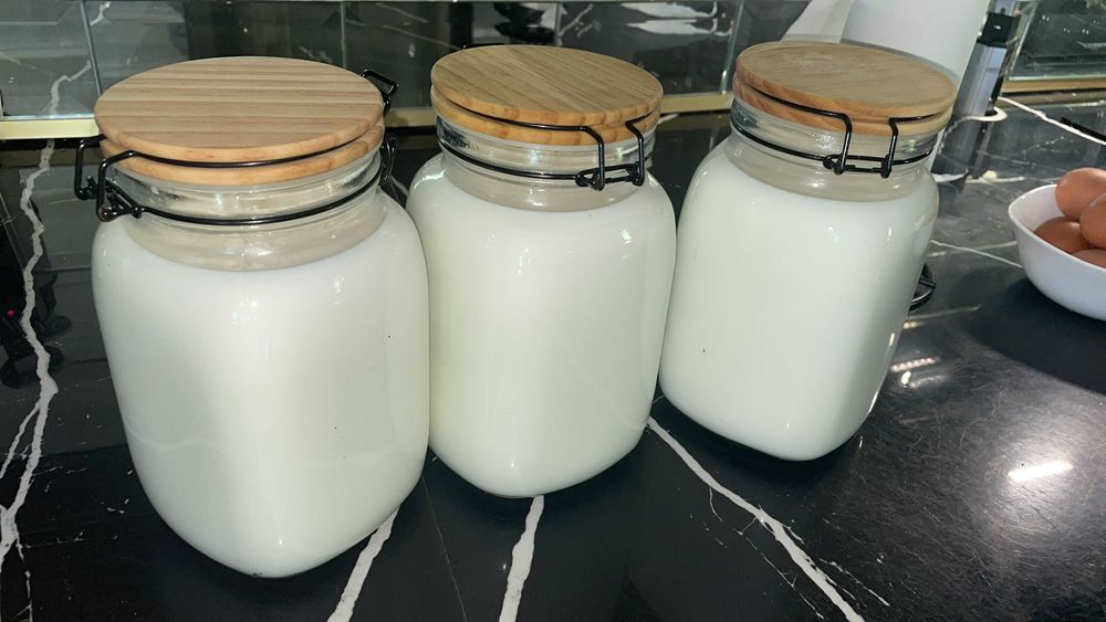 Miere si lapte de capra proaspăt 100% naturale