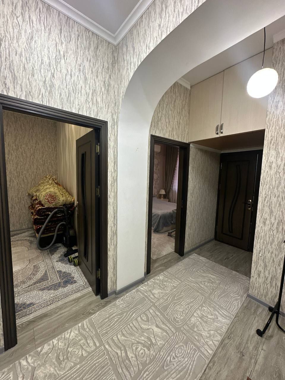 Юнусабад 9 - 2/4/4 кирпичный дом 77 серия 65м²