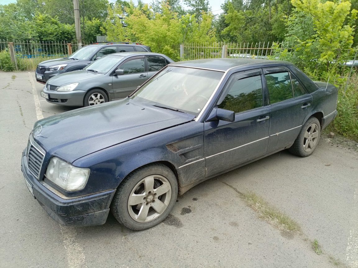 Продам мерс целиком.