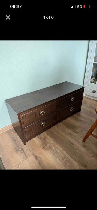 Шкафче с чекмеджета