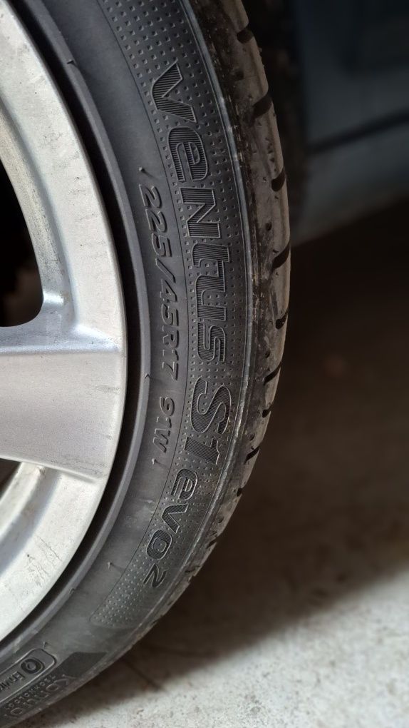 2бр 225 45 17 Hankook нови