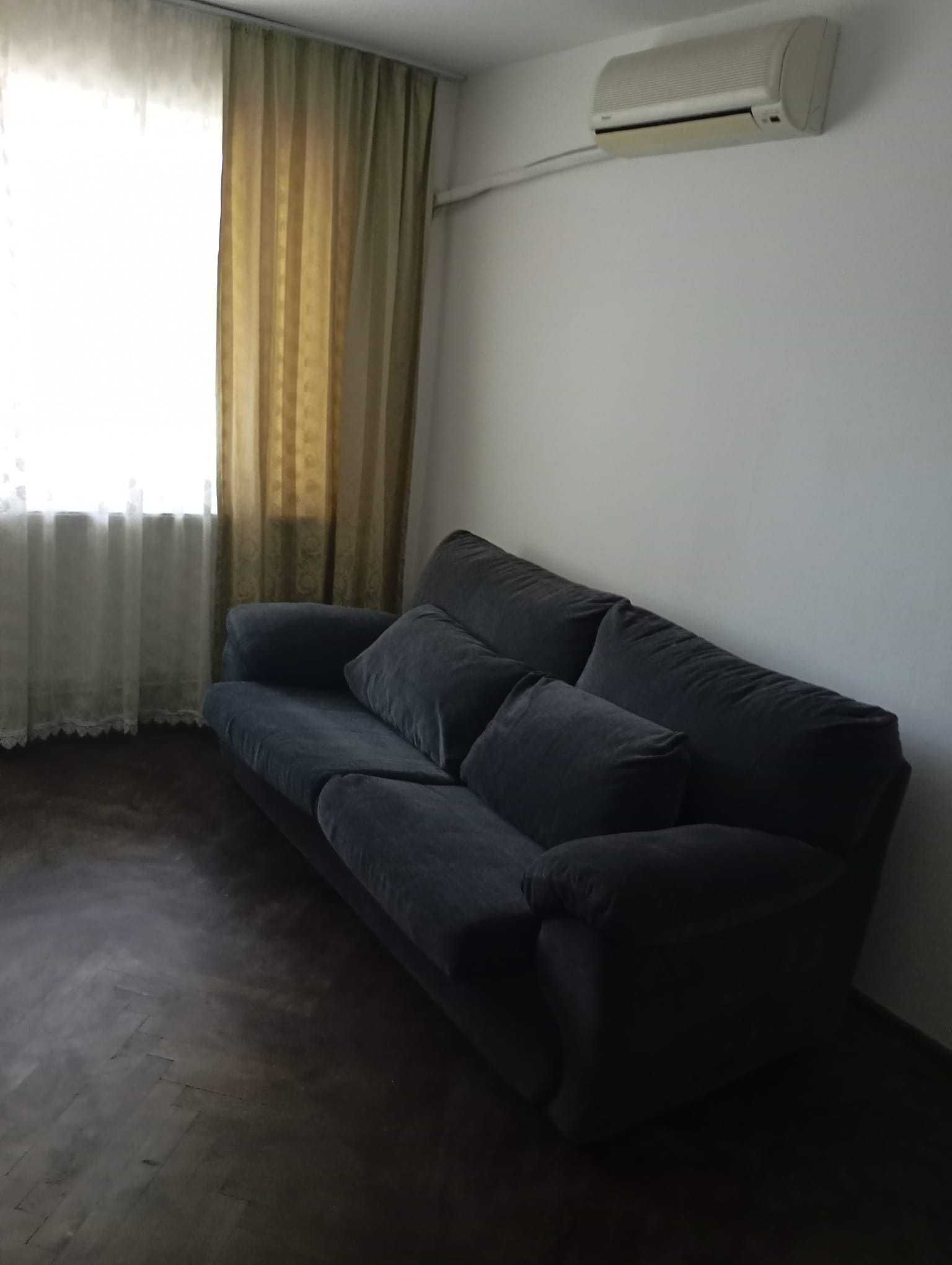Inchiriez apartament cu 2 camere mobilat in HCC(zona Monument) Caracal