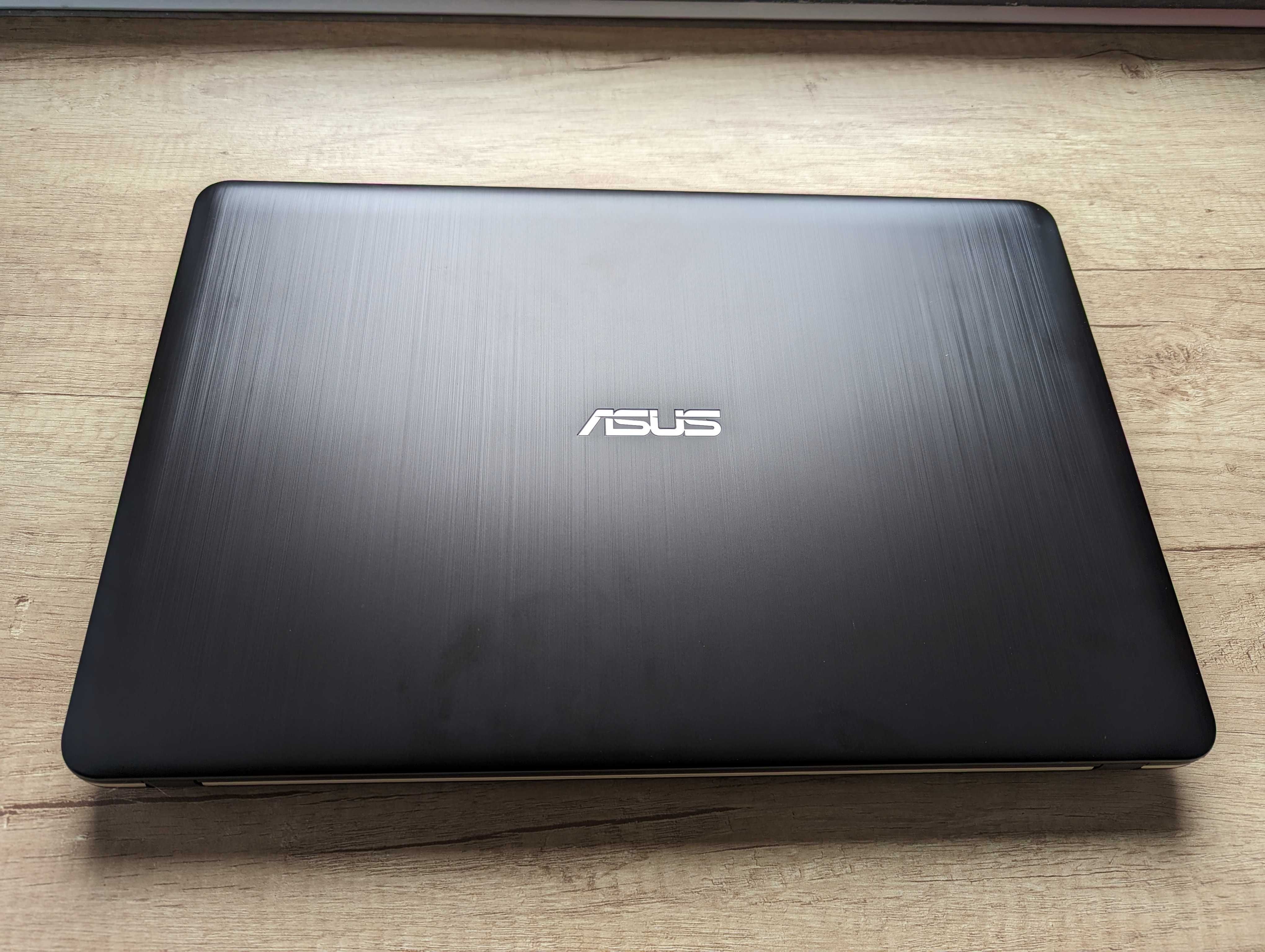 Laptop Asus 541 nou