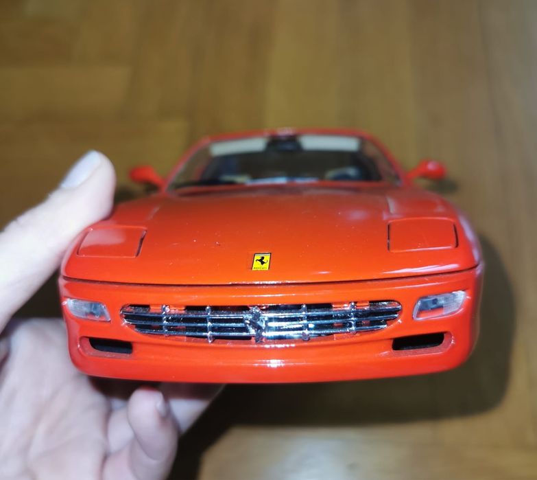Колекционерски модел Ферари 456 GT Ferrari 456 GT червено 1:18