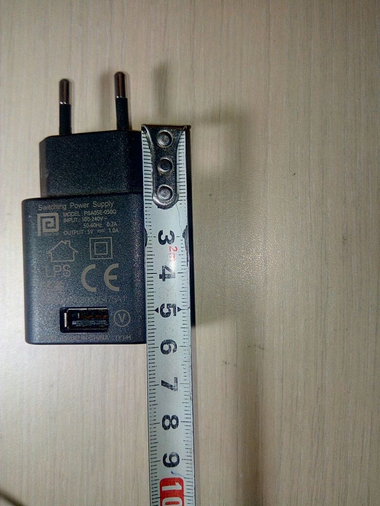 Incarcator,adaptor,sursa  telefon 5V-1A