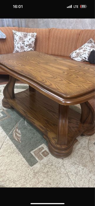 Журнальный столик