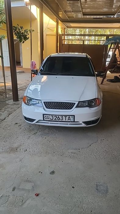 Nexia 2 1.6 super konditsioner variantga beriladi.