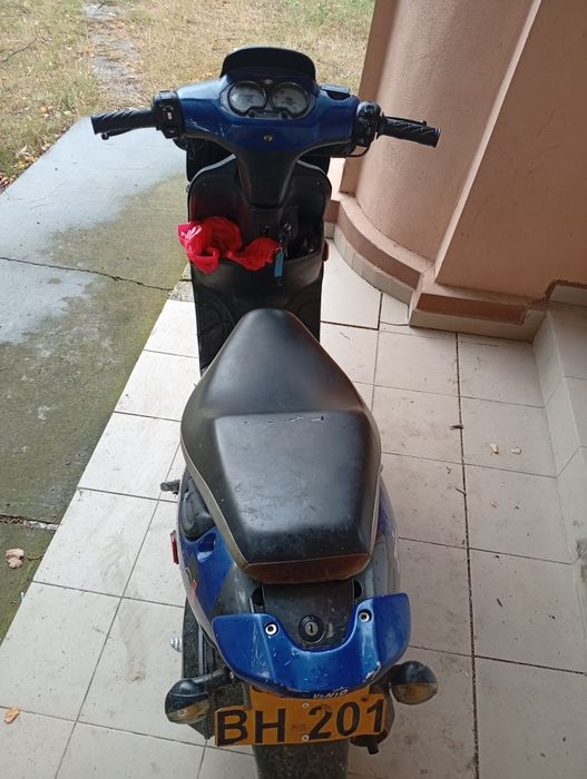 Vând scuter de 49