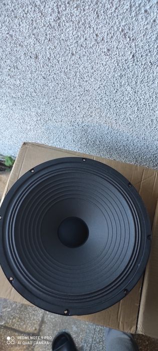 Широколентов говорител 15инча