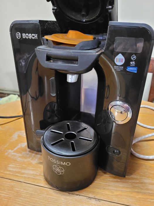 Кафе машина Bosch Tassimo T55  с филтър  BRITA за  многократни напитки
