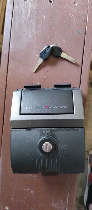 Rezervor Honda cb650F 2018 și Componente topcase Shad SH 48 an 2022