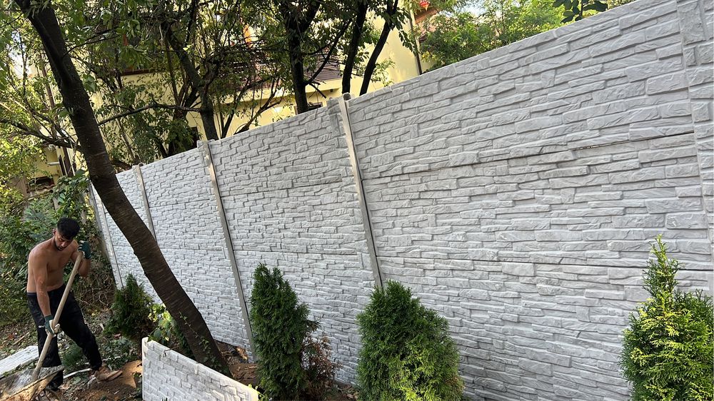 Gard placi beton stalpi