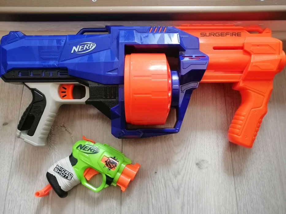 Pachet Nerf: N-Strike Surgefire + MicroShots Zombie DoubleStrike