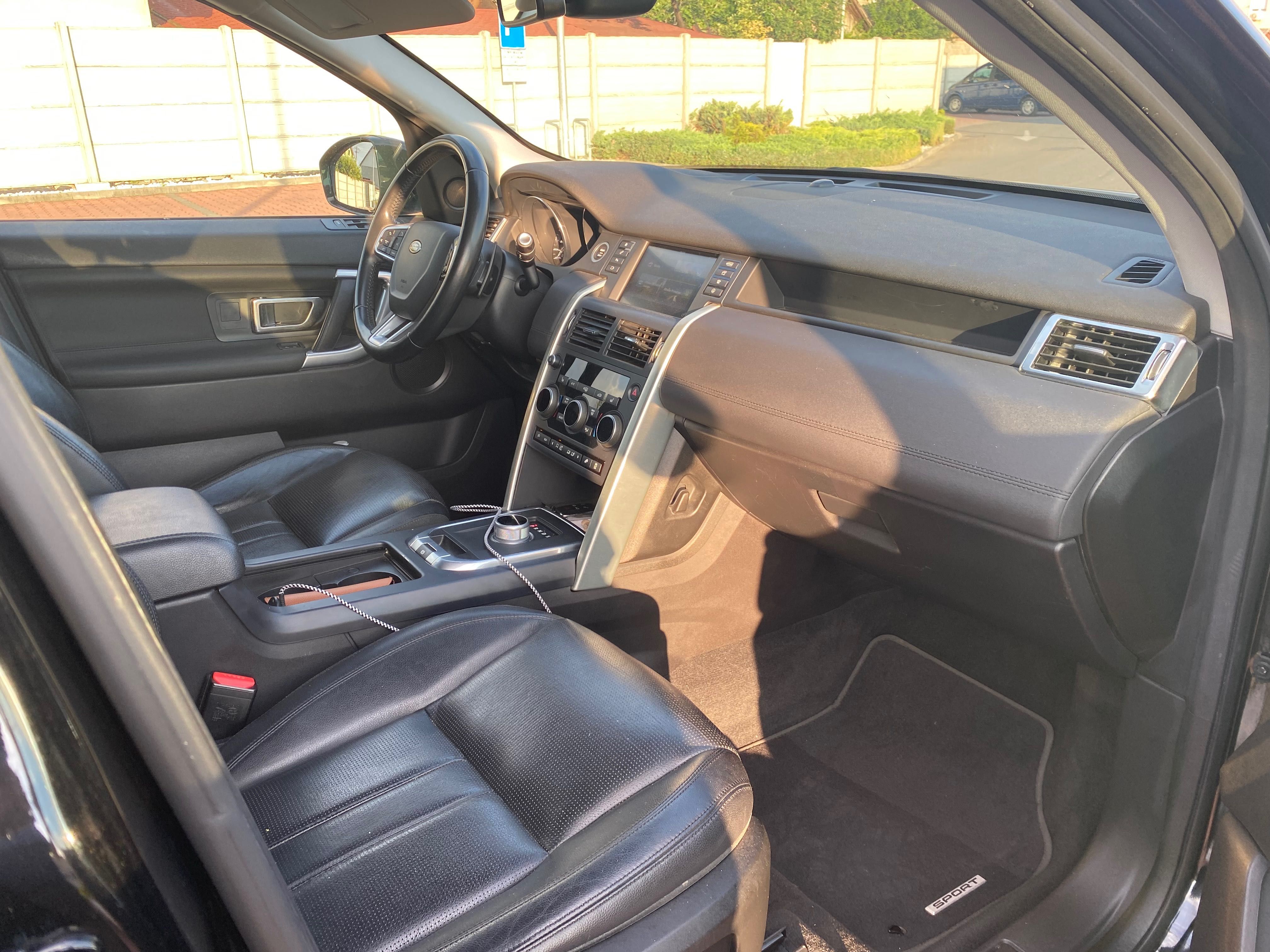 Land rover discovery sport