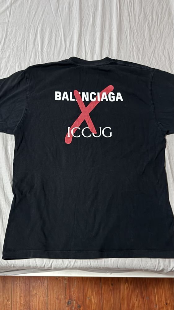 Оригинална тениска на baleciaga x gucci