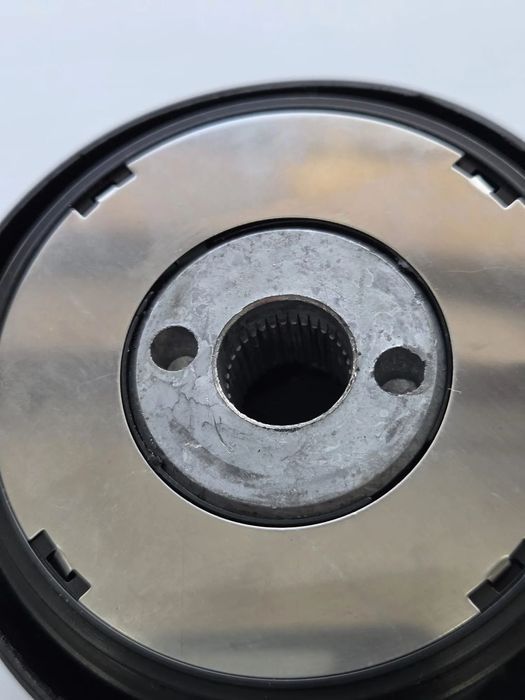 butuc volan universal 15.6mm cu 6 puncte de prindere