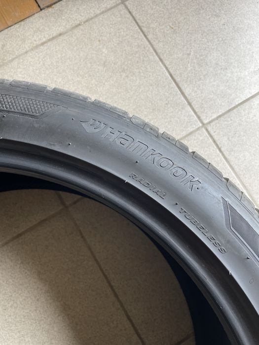 255 40 21 Hankook anvelope Vara