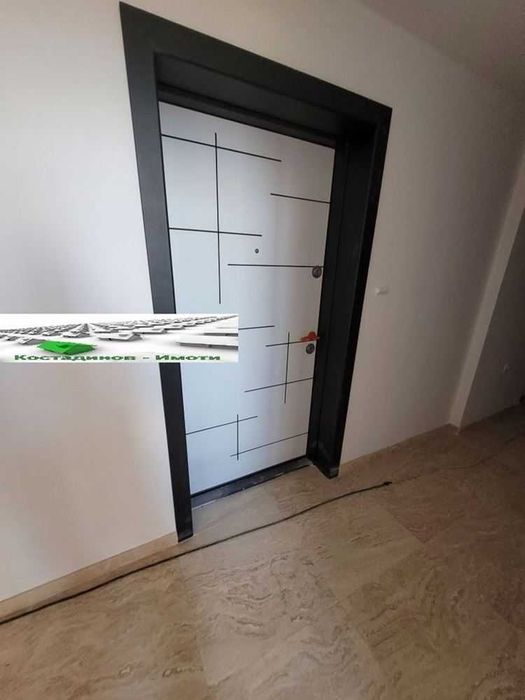 Продава се Двустаен апартамент в Пловдив, Кършияка - 70 кв.м за 1603 €/кв.м - Снимка #3