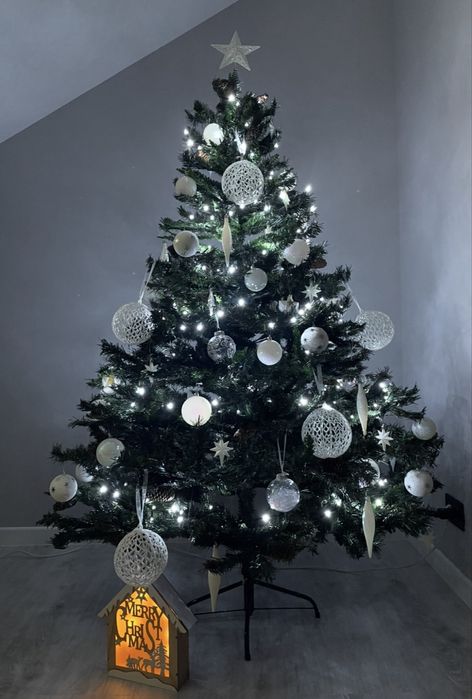 Brad artificial 210 cm