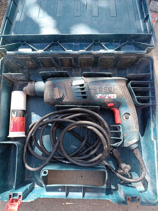 Bormașină cu percuție