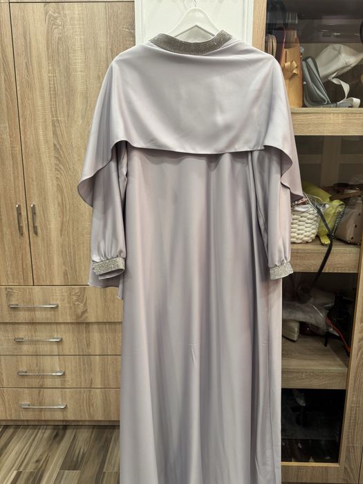 Нарядное вечернее платье