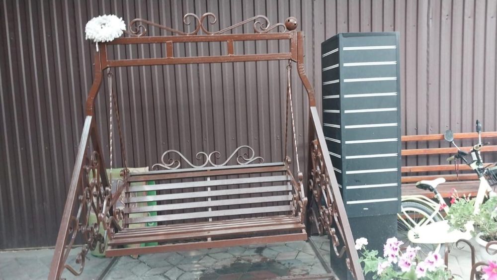 продам качелю срочно