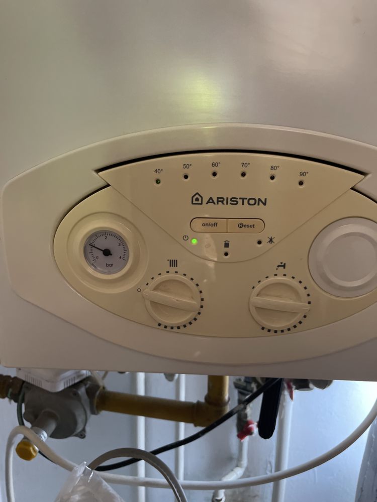 Cetrala ARISTON GAZ  32 k ARISTON fuțional