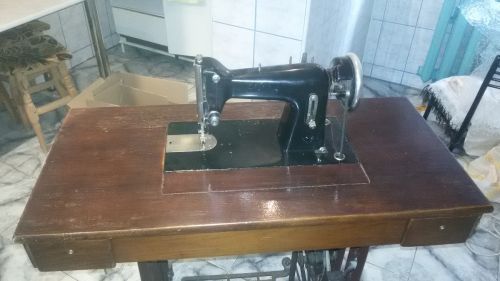 masina de cusut umc cugir