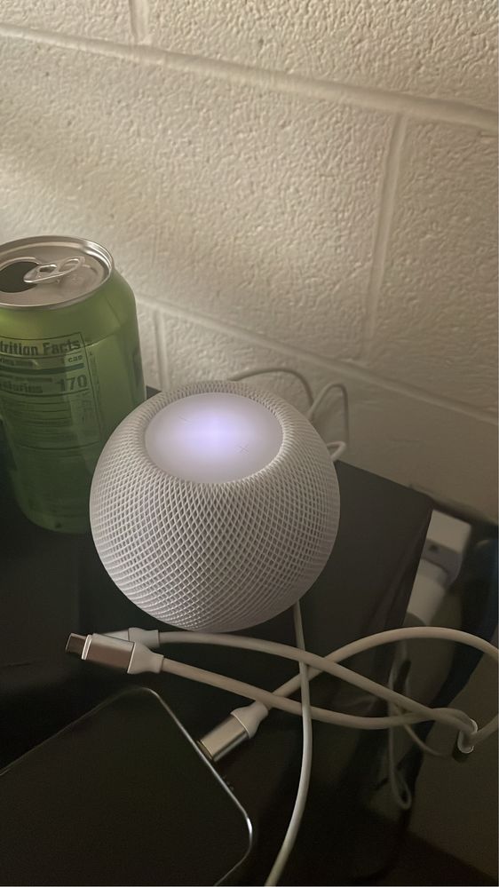 Умная колонка Apple HomePod mini в белом цвете