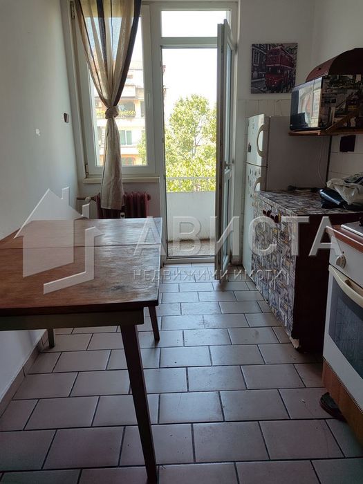 Продава се Двустаен апартамент в София, Център - 72 кв.м за 3723 €/кв.м - Снимка #6