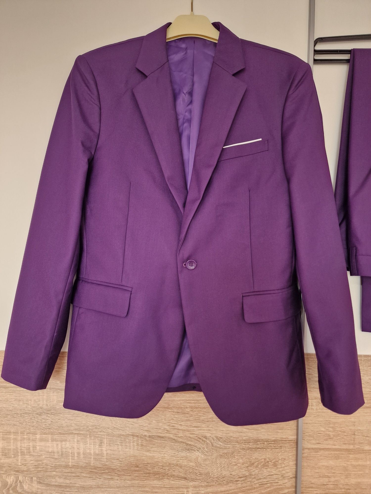 Costum barbati marimea S slim fit casual elegant