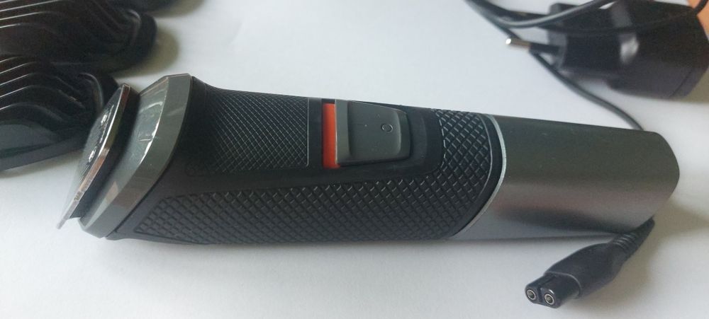 PHILIPS MG5720  tuns