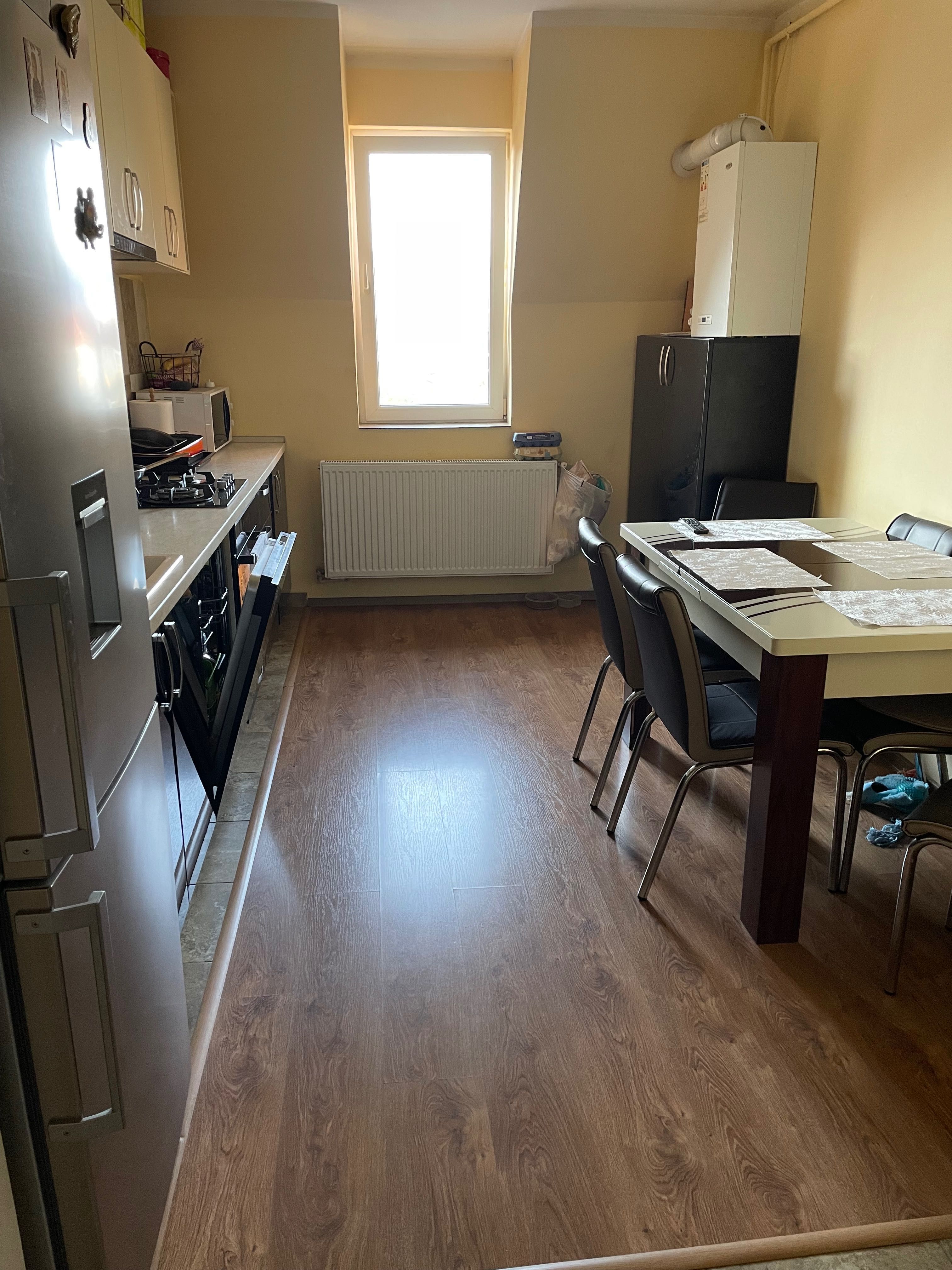 Vând apartament cu 2 camere zona steaua