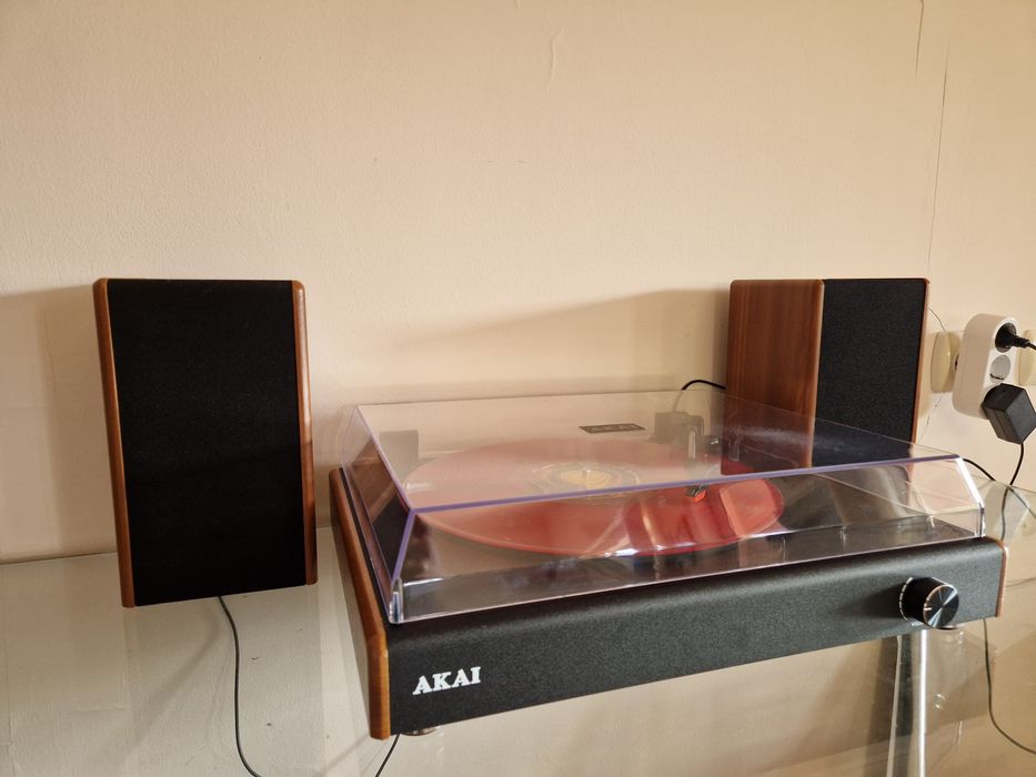 Pick-up stereo Akai ATT-240SP