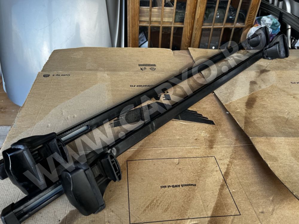 Thule SquareBar Raised Rails second-hand