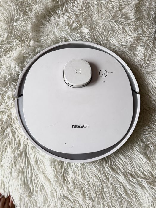 Робот-пылесос для сухой и влажной уборки