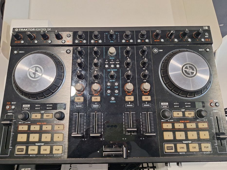 Dj Traktor s4 Mk2