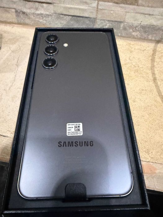 Samsung Galaxy S24 256GB Onyx black НОВ