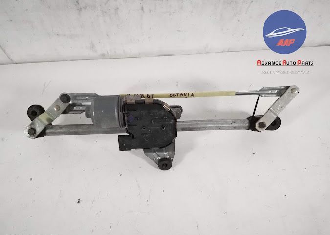 Шкода Октавия / Skoda Octavia Оригинален комплект чистачки с моторче