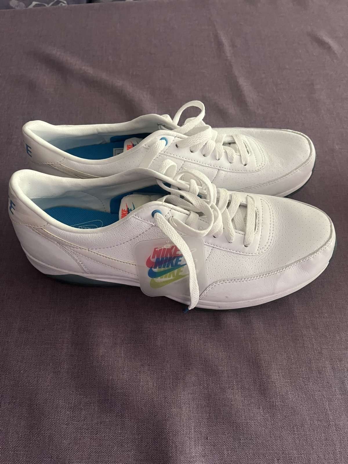 Маратонки NIKE и ADIDAS