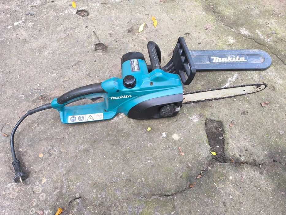 Drujba electrica Makita UC3020A