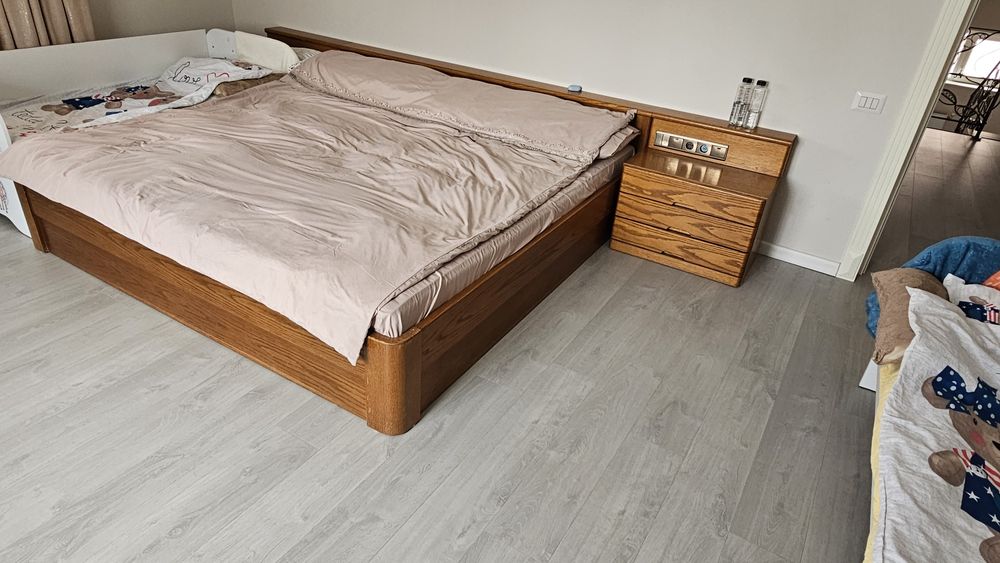 Mobilier lemn pentru dormitoare